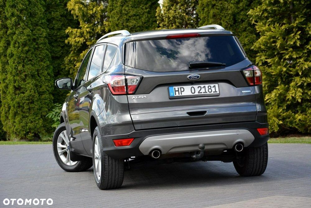 Ford Kuga 1.5 EcoBoost 2x4 Titanium - 6