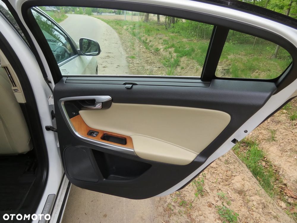 VOLVO S60 II LIFT LONG INSCRIPTION CHRISTAL WHITE PEARL 707-46 2.0 T5 B4204T11 NA CZĘŚCI - 19
