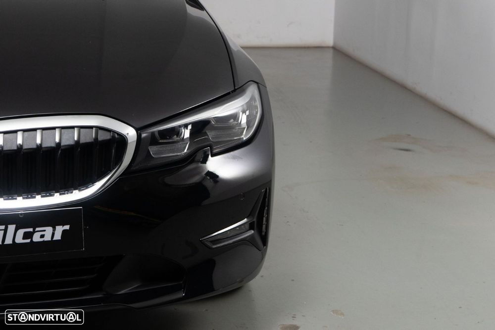 BMW 330 e Line Luxury Auto - 18