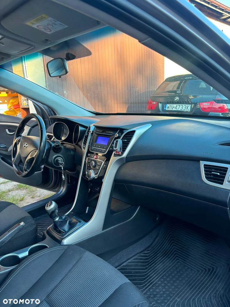 Hyundai i30 1.4 Comfort - 14