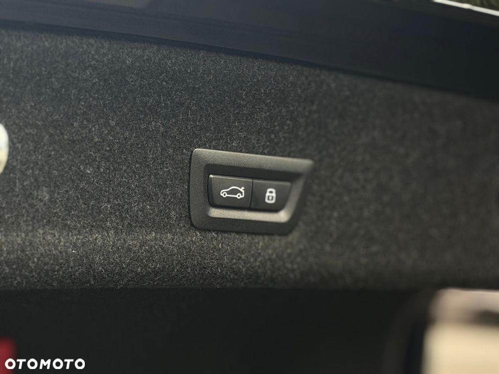 BMW Seria 3 - 34