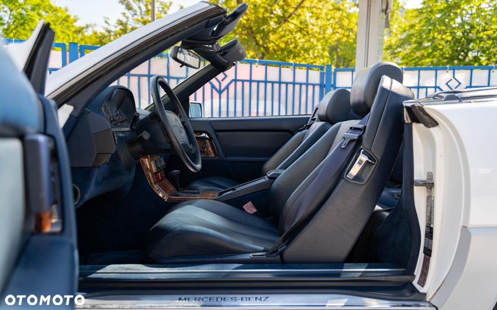 Mercedes-Benz SL - 15