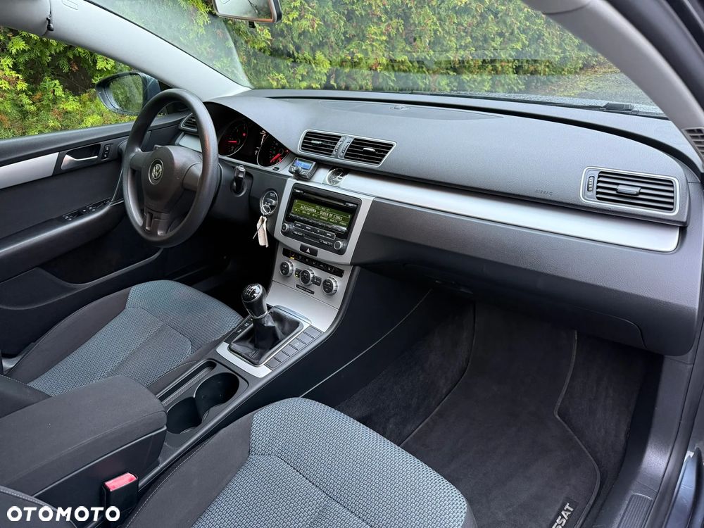 Volkswagen Passat Variant 1.6 TDI BlueMotion - 5