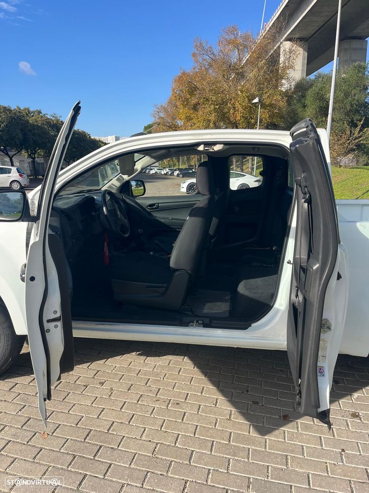 Isuzu D-Max 2.5 DTi CD 4WD LS - 15