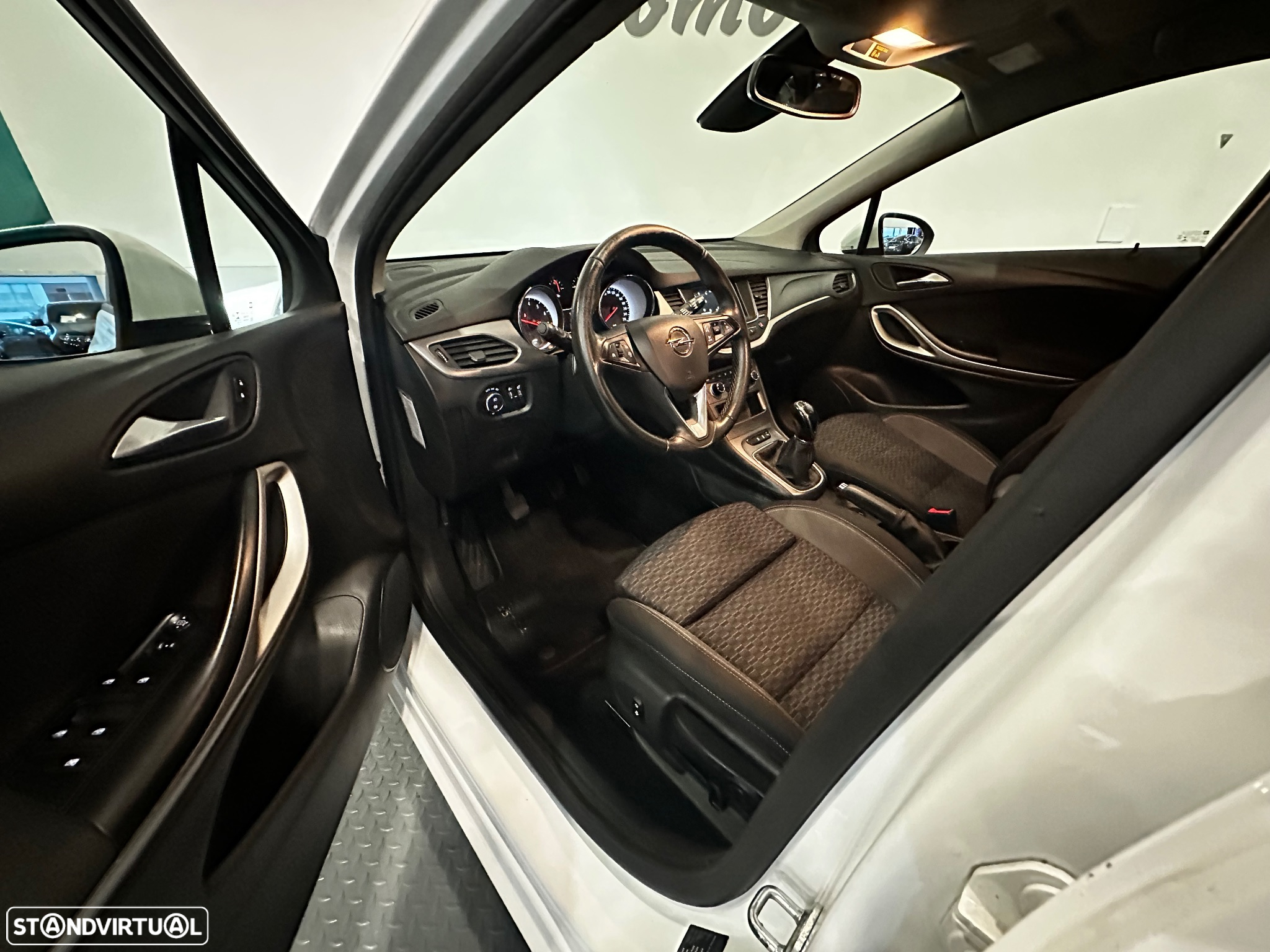 Opel Astra Sports Tourer 1.2 Turbo Start/Stop Sports Tourer - 13