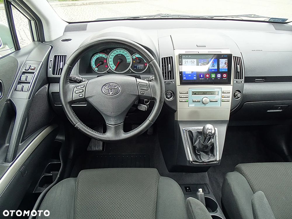 Toyota Corolla Verso 1.8 Prestige 7os - 18