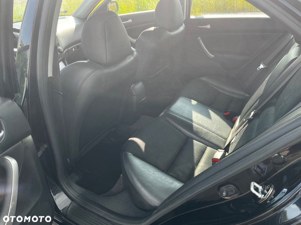Honda Accord Tourer 2.0 i Sport - 12