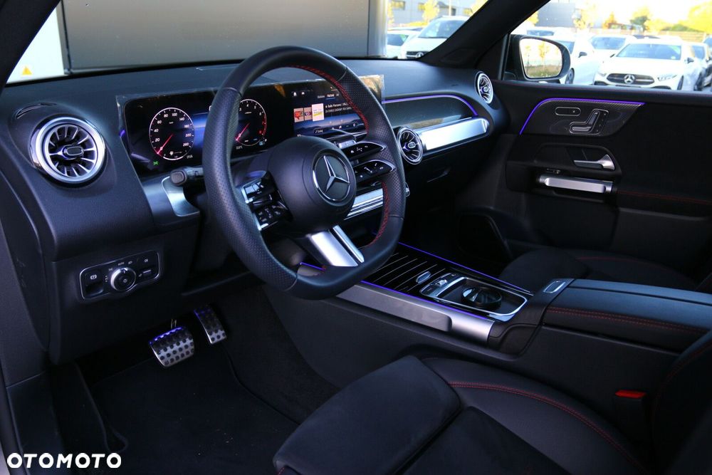 Mercedes-Benz GLB 200 AMG Line 7G-DCT - 16
