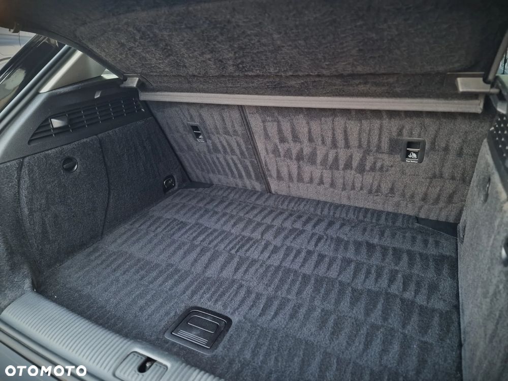 Audi A3 Sportback 1.4 TFSI CoD Ambiente - 33