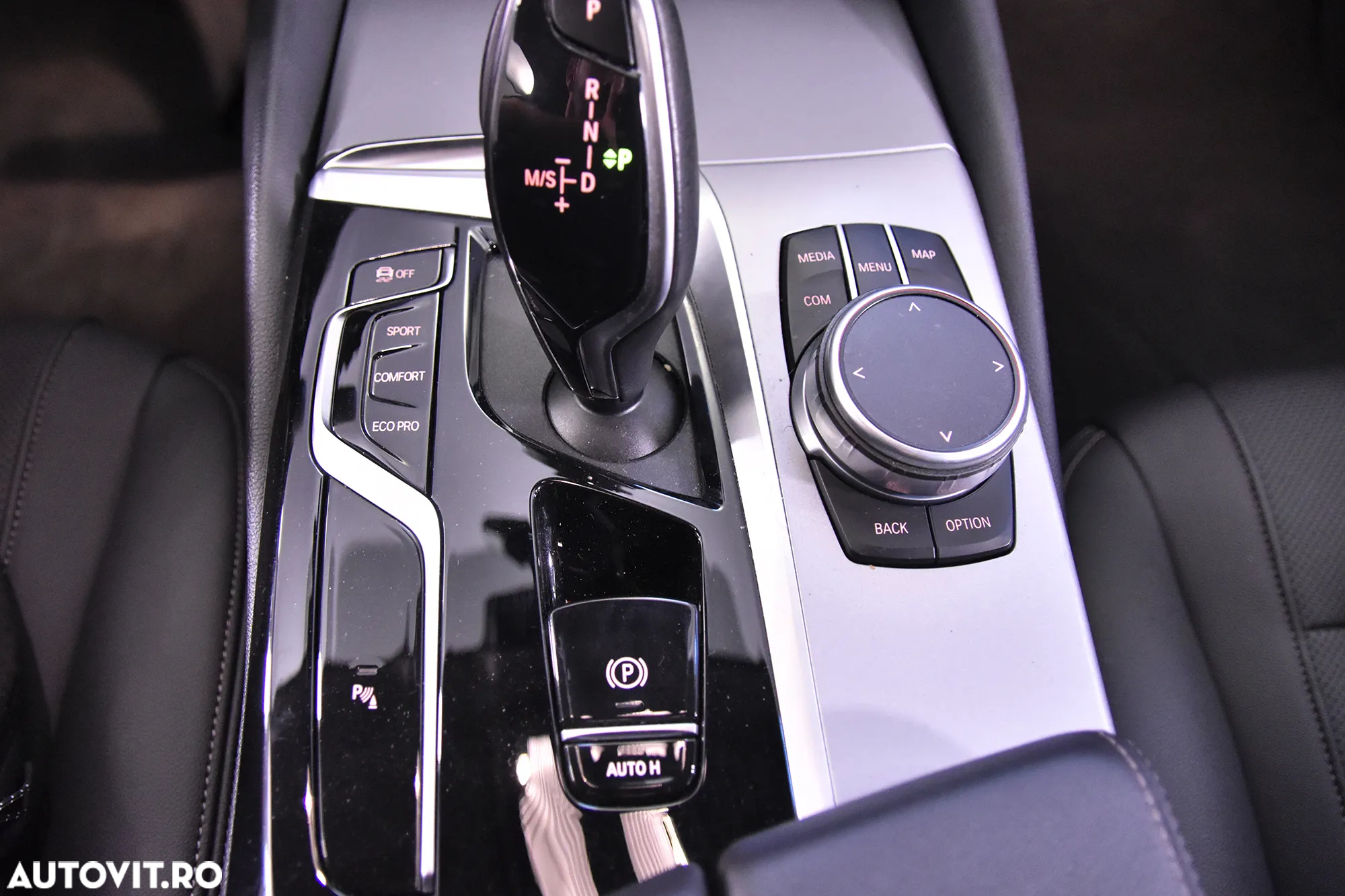 BMW Seria 5 518d AT MHEV - 17