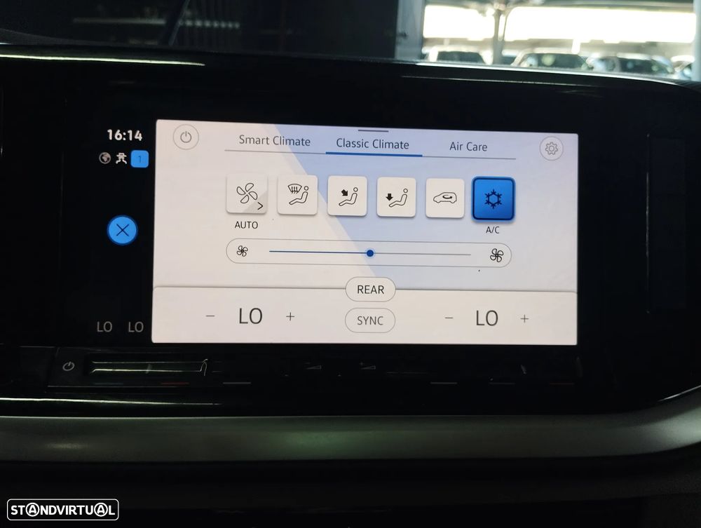 VW Multivan 2.0 TDI Life DSG - 32