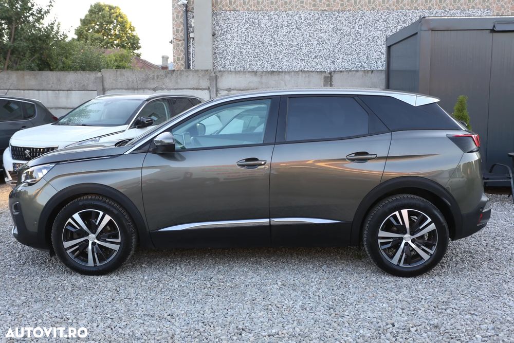 Peugeot 3008 PureTech 130 Stop & Start GPF EAT8 Allure - 4