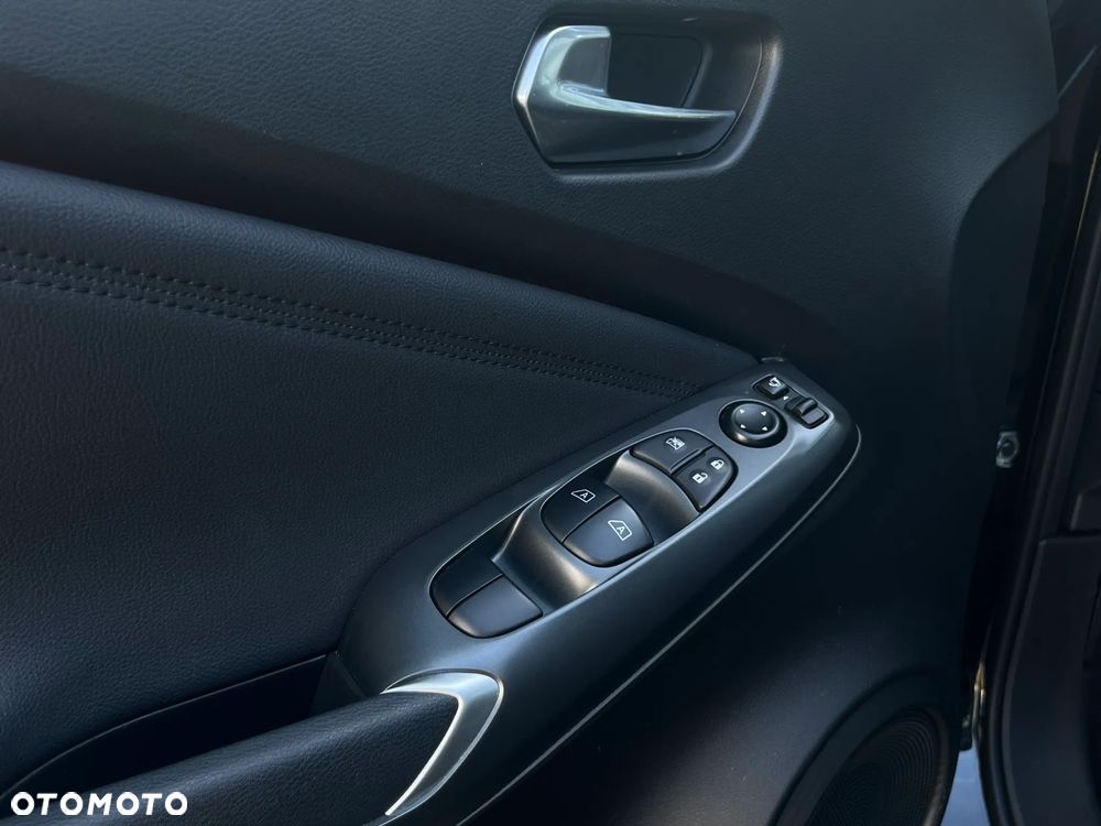 Nissan Juke 1.0 DIG-T N-Connecta - 10