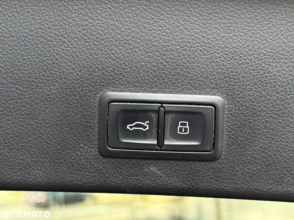 Audi A6 Avant 2.0 TDI ultra S tronic - 19