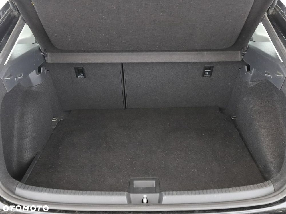 Volkswagen Taigo 1.0 TSI Life DSG - 21