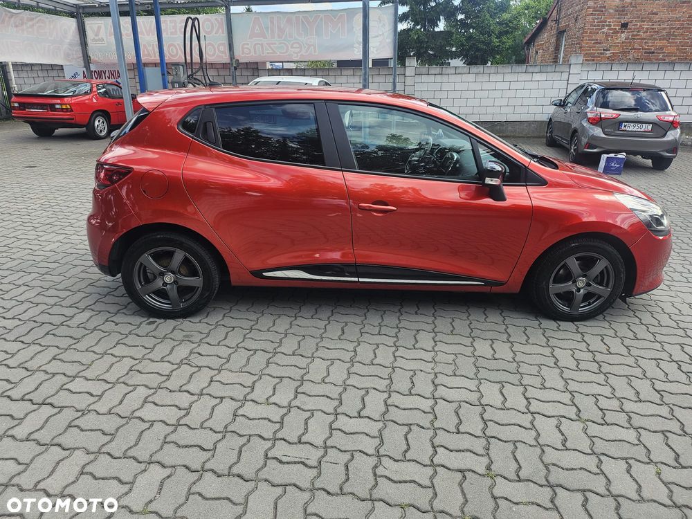 Renault Clio 1.2 16V Expression - 4