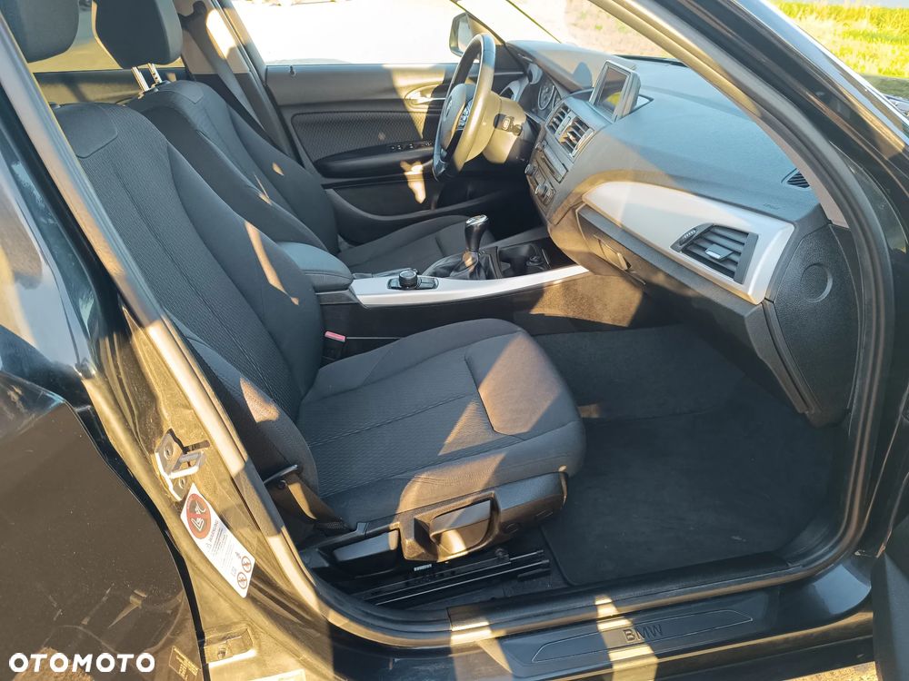BMW Seria 1 116i - 16