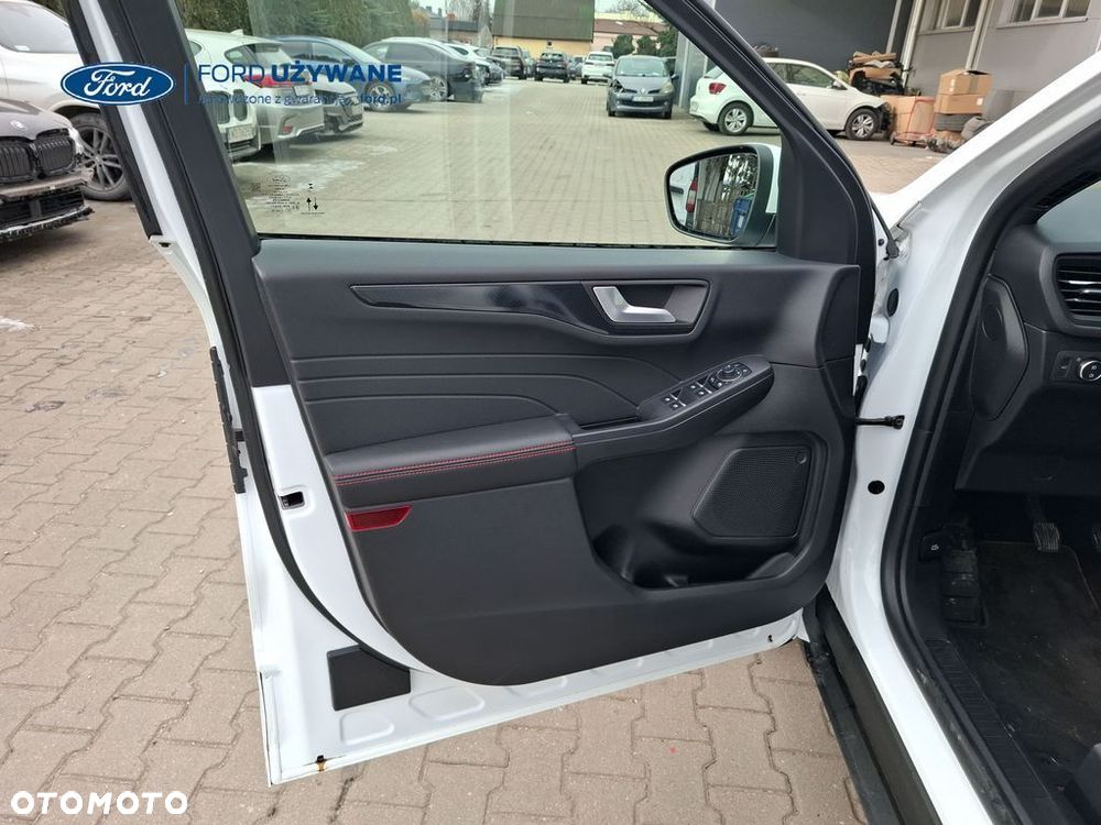 Ford Kuga 1.5 EcoBoost FWD ST-Line X - 24