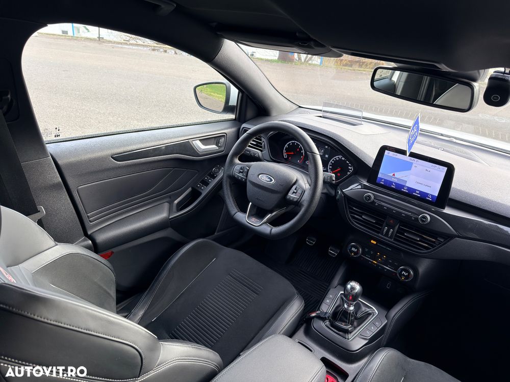 Ford Focus Turnier 2.3 EcoBoost S&S ST X - 8