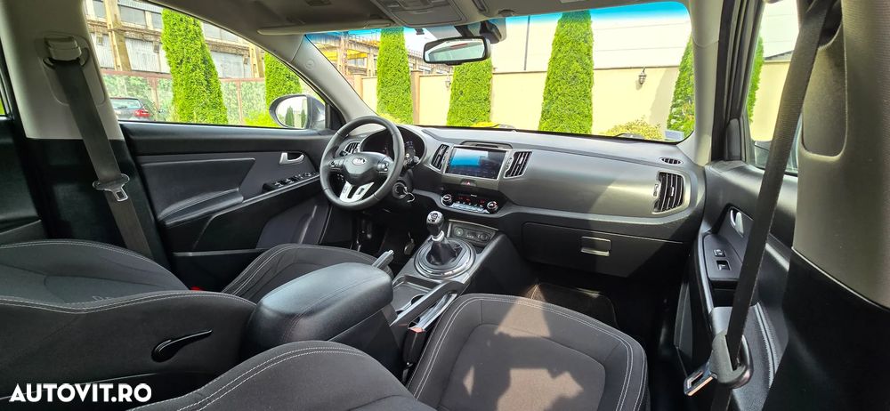 Kia Sportage 1.7 CRDI 2WD Vision - 9