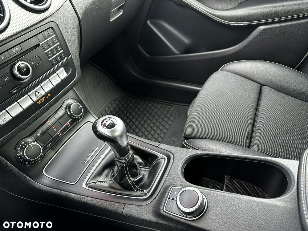 Mercedes-Benz Klasa B 180 (CDI) d Style - 24