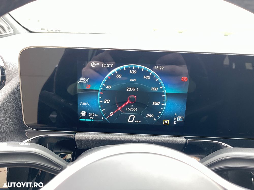 Mercedes-Benz GLA 200 d 8G-DCT Style - 39