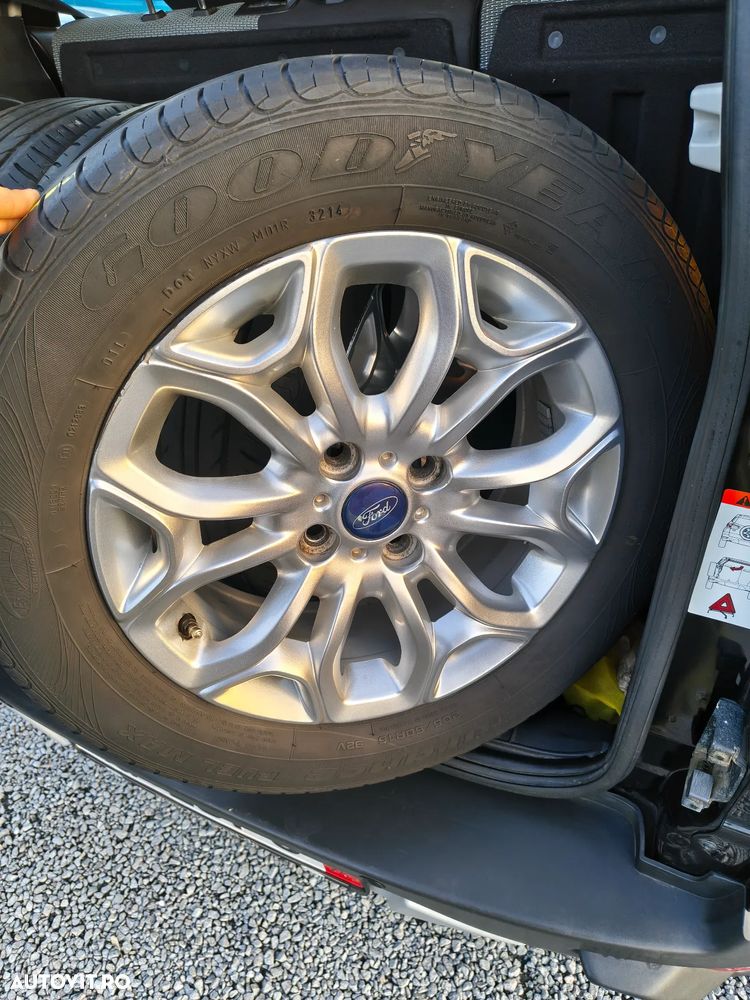 Ford EcoSport 1.0 EcoBoost Titanium - 17