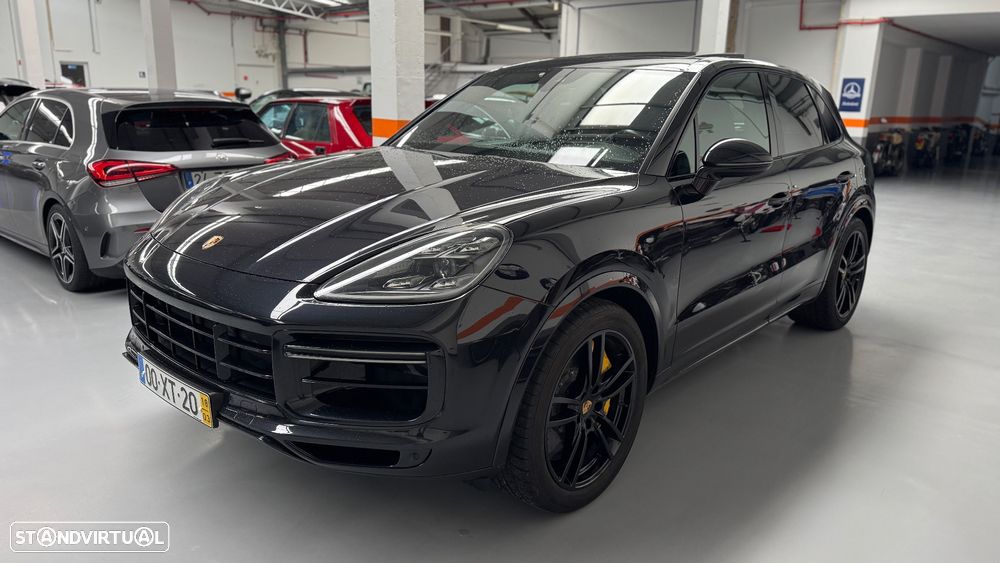 Porsche Cayenne Turbo - 10