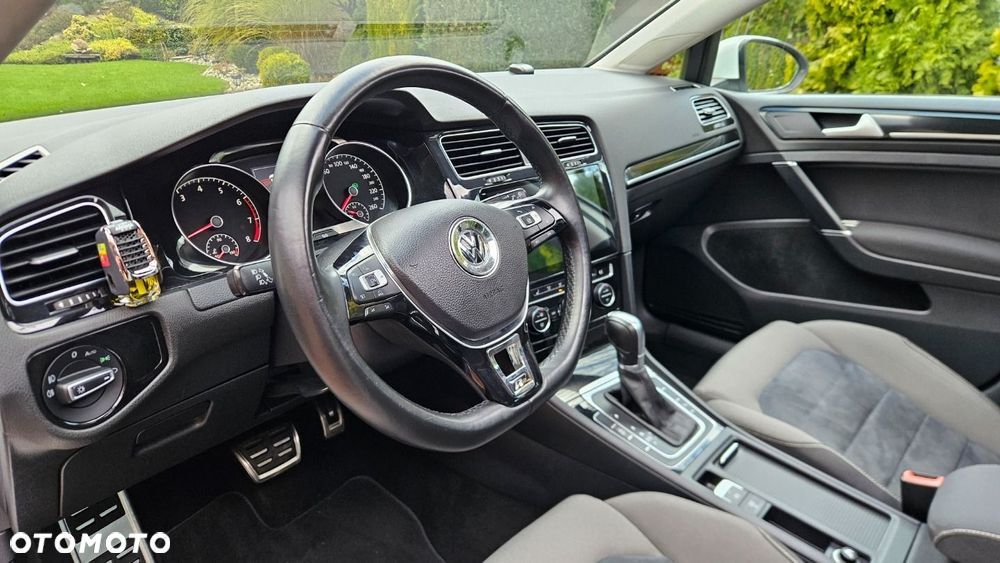 Volkswagen Golf VII 1.4 TSI BMT Highline Perfectline DSG - 13