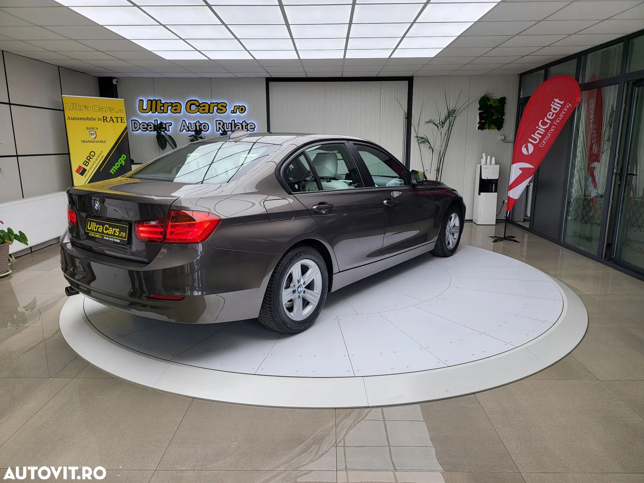 BMW Seria 3 320d Luxury Line - 6