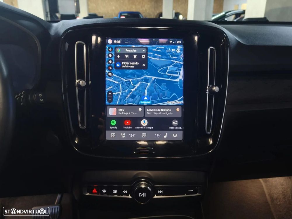 Volvo XC 40 Recharge Core - 18