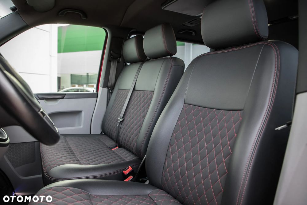 Volkswagen Caravelle - 16