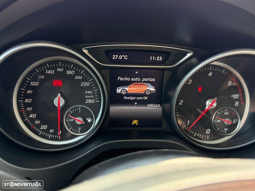 Mercedes-Benz CLA 180 d Shooting Brake Urban - 30