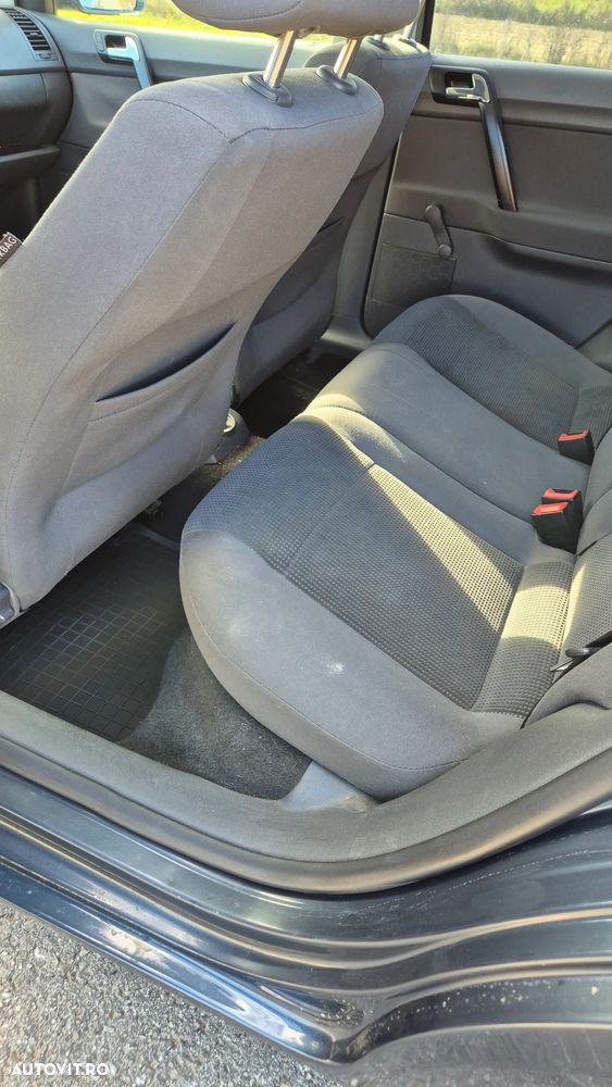 Volkswagen Polo 1.4 TDI Attractive - 12