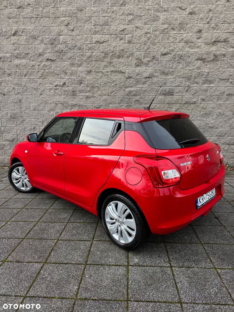 Suzuki Swift 1.2 SHVS Premium Plus - 4