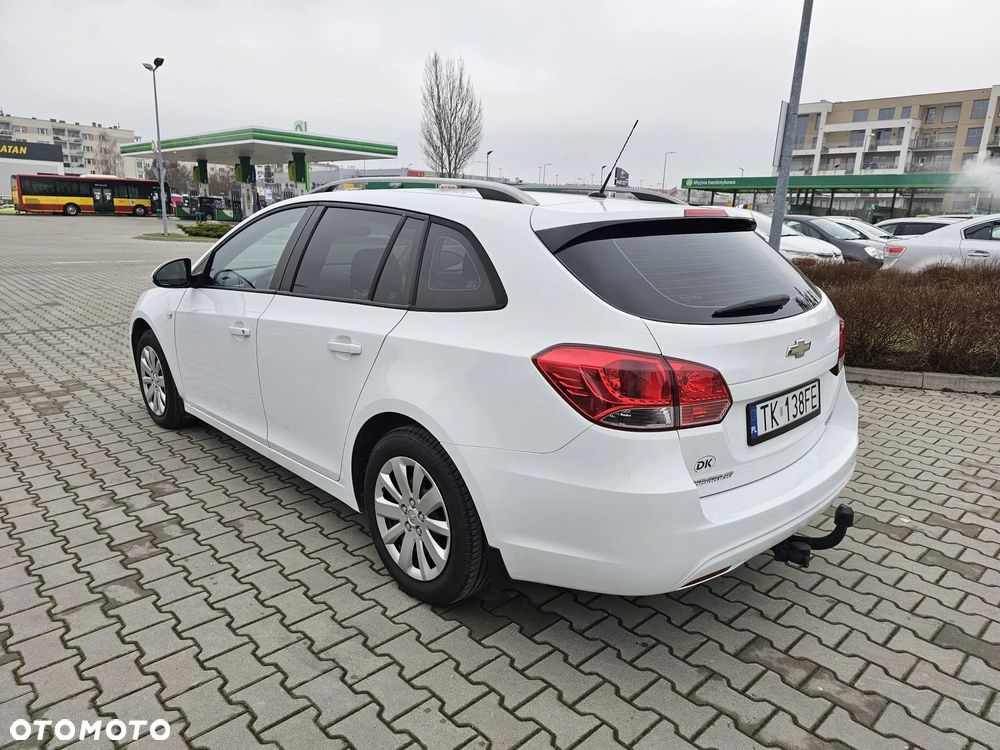 Chevrolet Cruze - 12