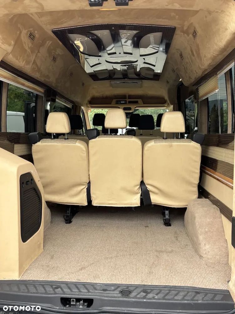 Ford Transit - 13