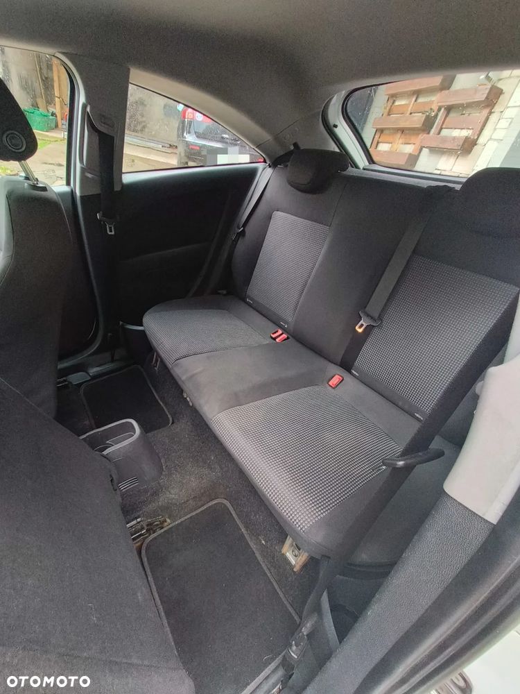 Opel Corsa 1.0 12V - 11