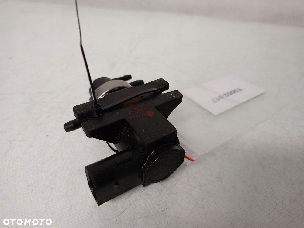 zaworek podciśnienia 2.0 d avensis 2 - 2