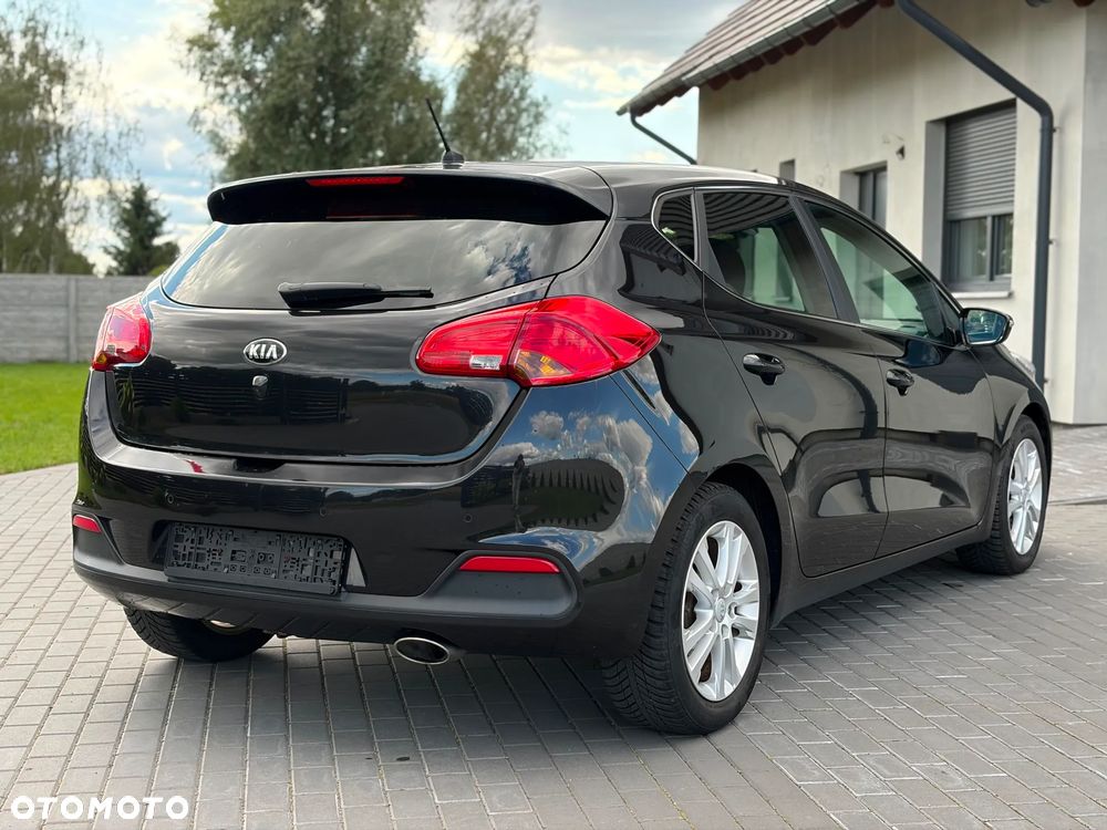 Kia Ceed 1.6 CRDi 128 ISG Edition 7 - 21