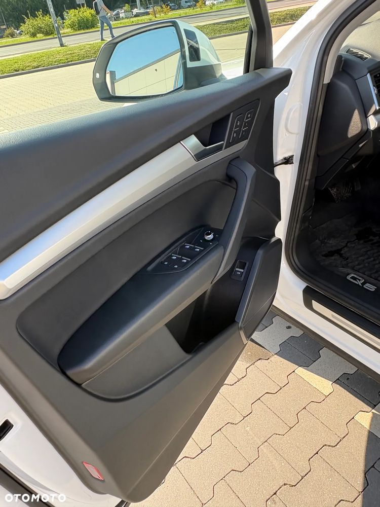 Audi Q5 40 TFSI quattro S tronic - 9