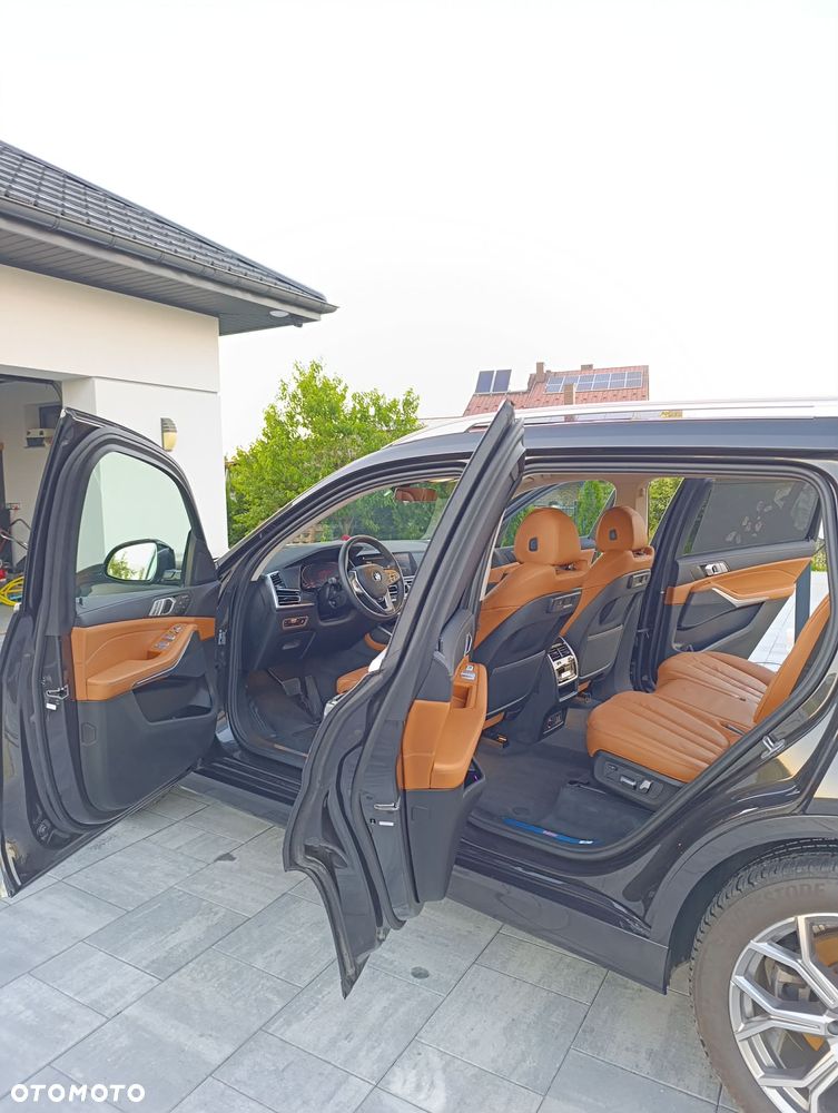 BMW X7 xDrive40i - 14