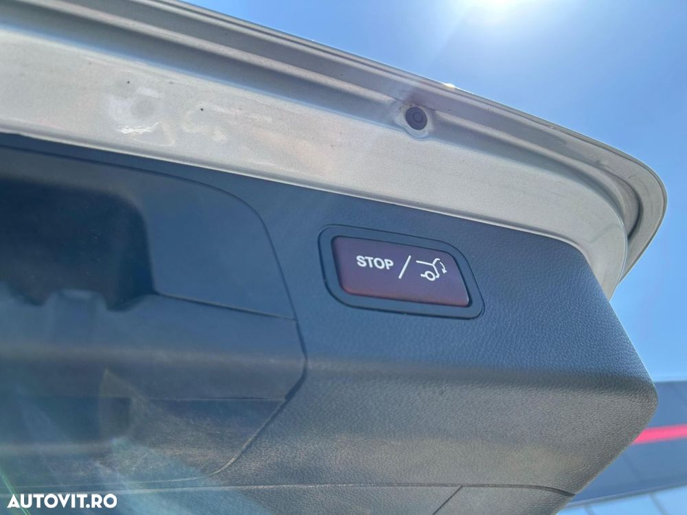 Mercedes-Benz GLC 300 e 4MATIC - 30