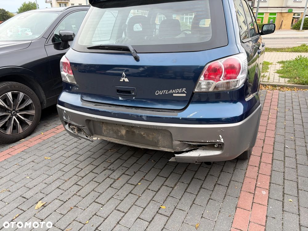 Mitsubishi Outlander 2.0 Comfort 4WD - 10
