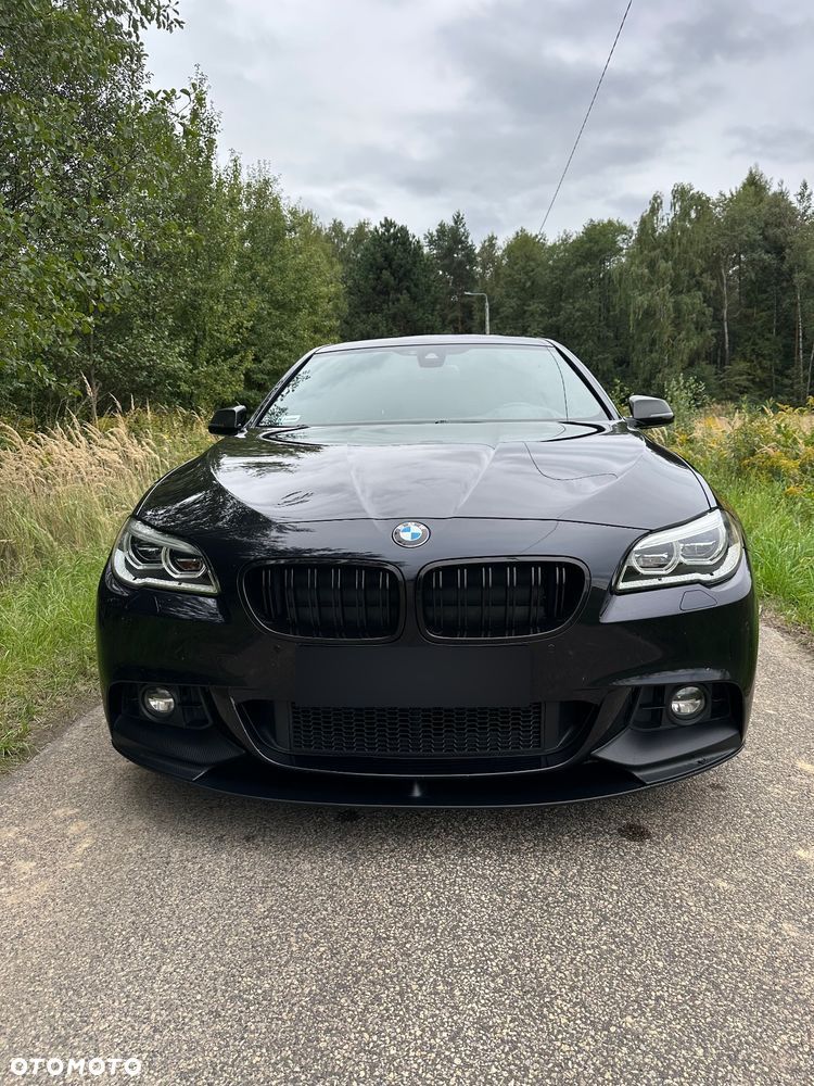 BMW Seria 5 530d xDrive - 14