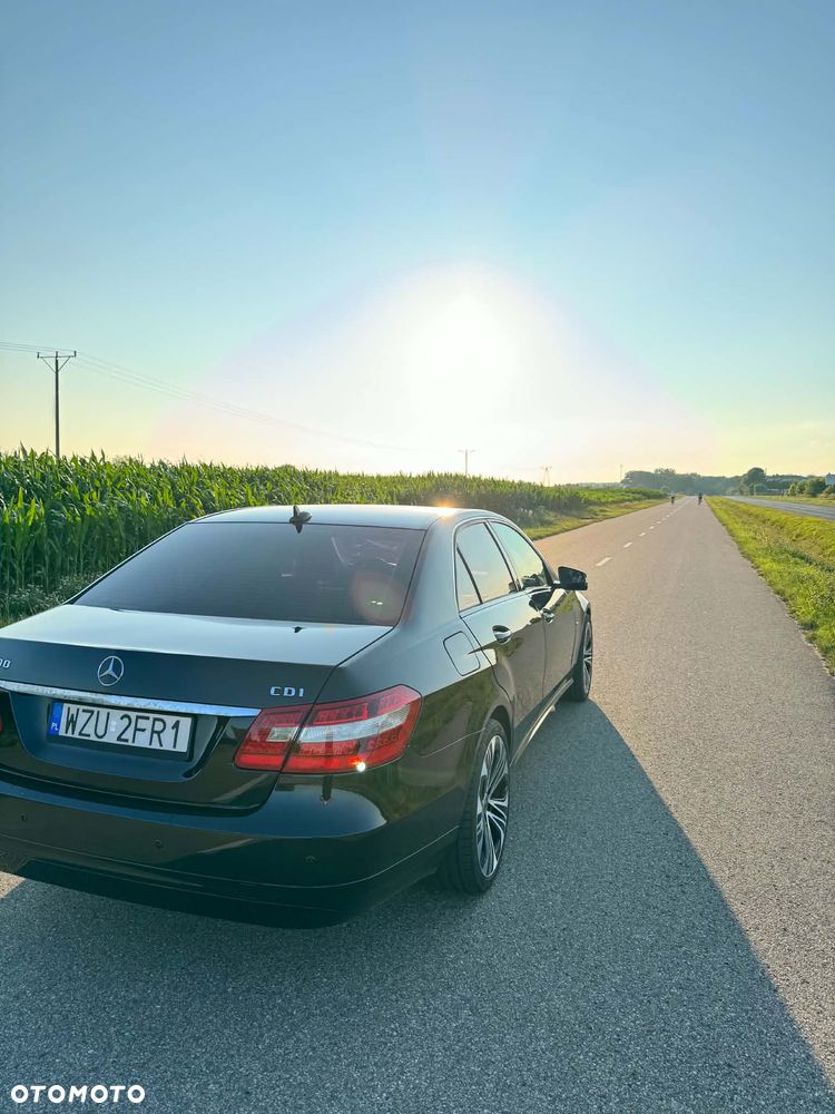 Mercedes-Benz Klasa E 200 BlueTEC 7G-TRONIC Elegance - 5