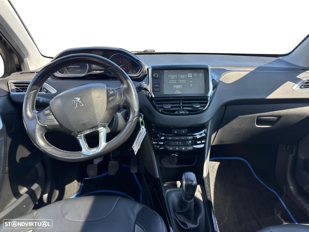 Peugeot 2008 1.2 PureTech Allure - 10