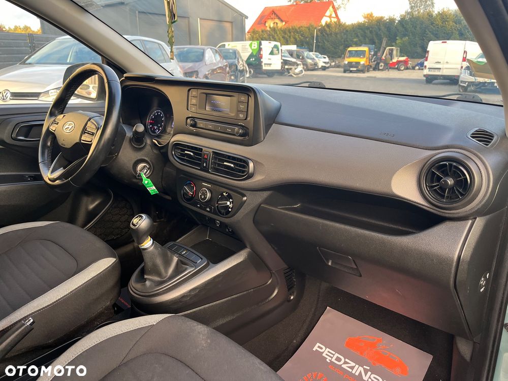 Hyundai i10 - 10