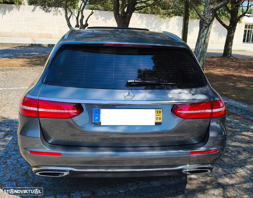 Mercedes-Benz E 200 - 4