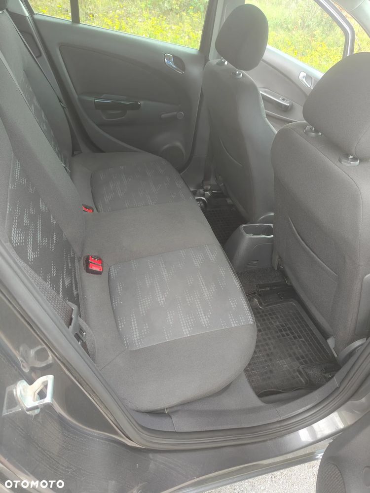 Opel Corsa - 16